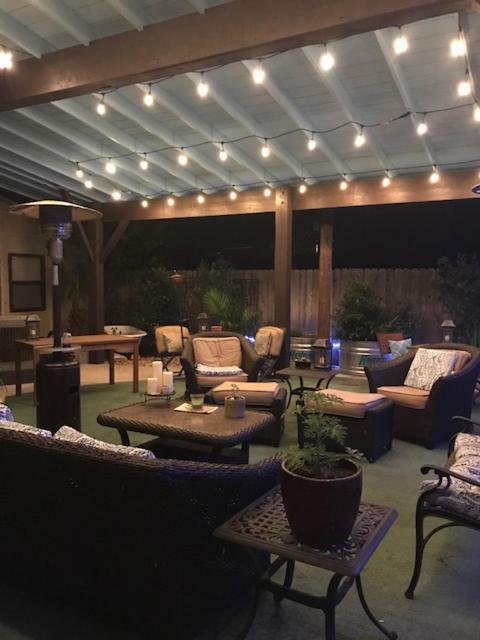 Square Inn Wimberley Exterior foto